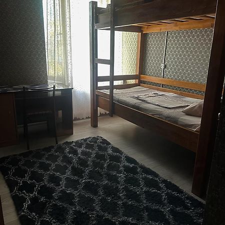 Welcome 24 Mukachevo Bagian luar foto
