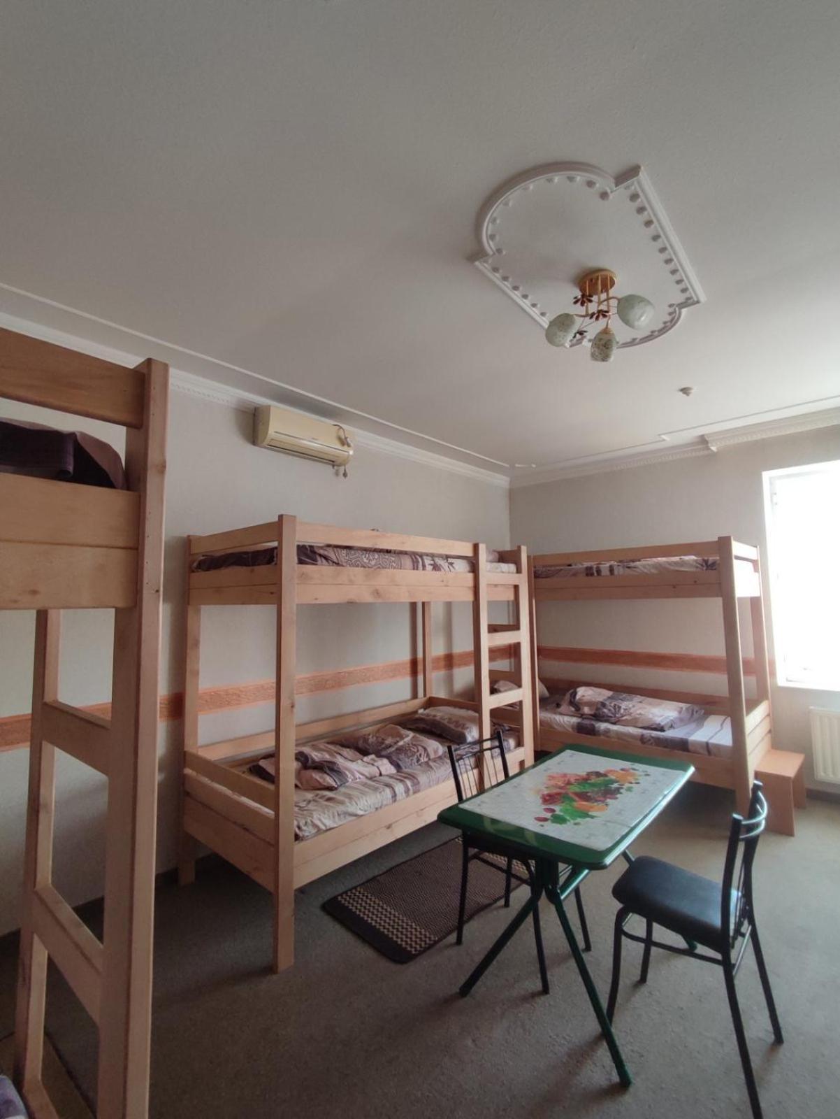 Welcome 24 Mukachevo Bagian luar foto