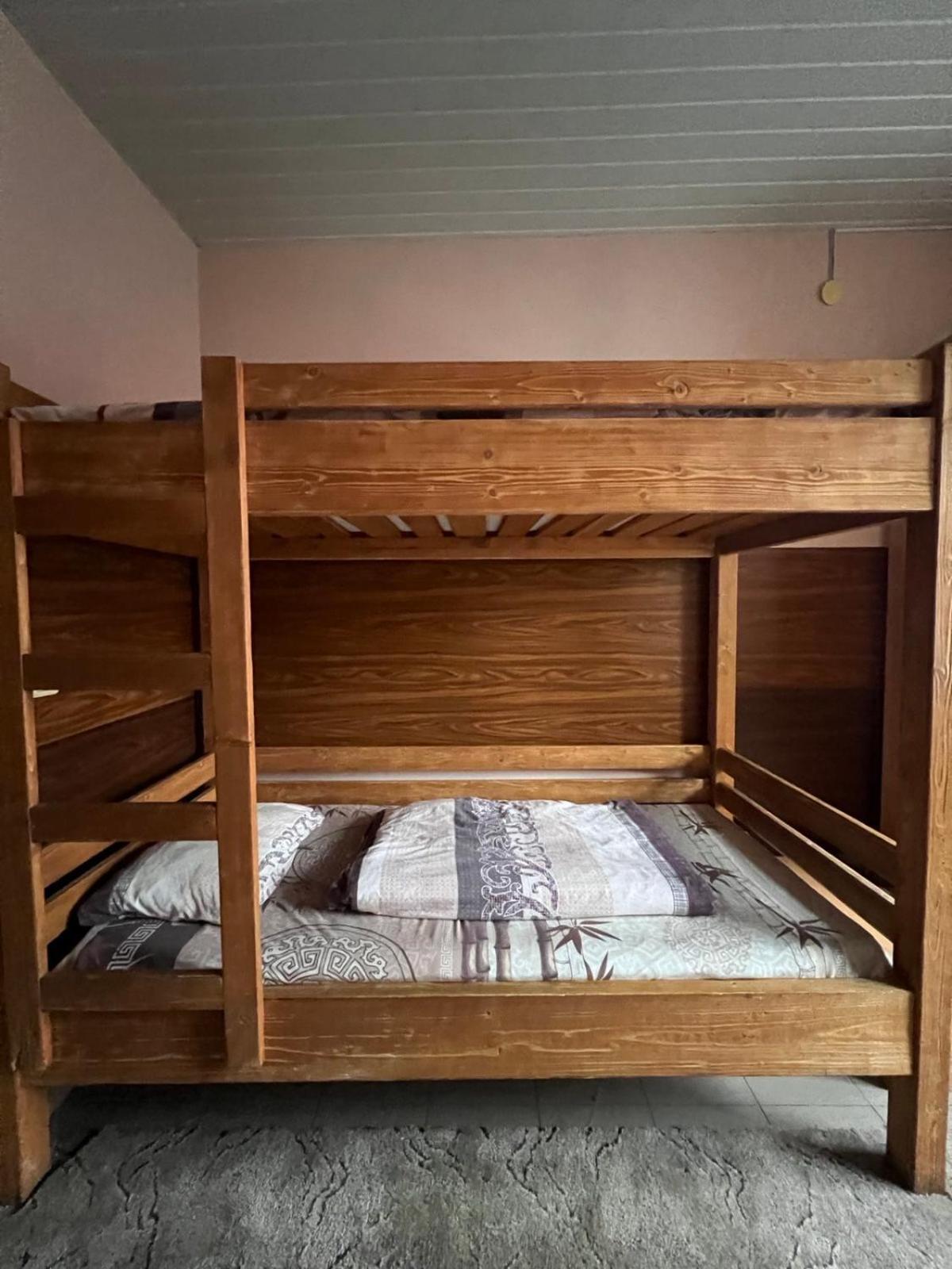 Welcome 24 Mukachevo Bagian luar foto