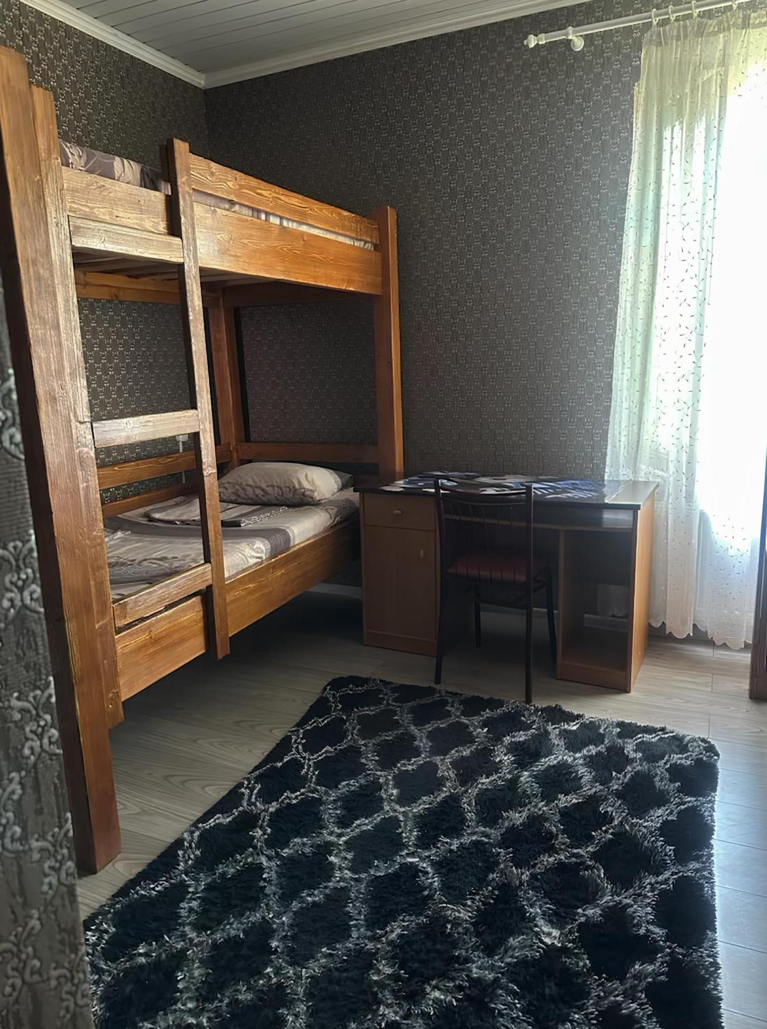 Welcome 24 Mukachevo Bagian luar foto